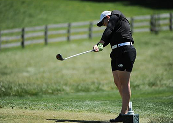 Junior Morgan Wirtz tees off during a match. (Photo by Sabina Moran)