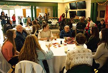 Students prepare for annual Friendsgiving