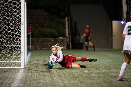 Womens soccer prepares to finish strong