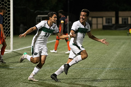 Stevenson mens soccer falls to Gettysburg 3-2 on late controversial goal by the Bullets on Wednesday night at Mustang Stadium in Owings Mills.