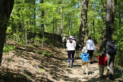 Families may find that enjoying the outdoors provides some relief from quarantine. Practicing appropriate social distancing still applies to the outdoors. (Photo from Flickr.com)