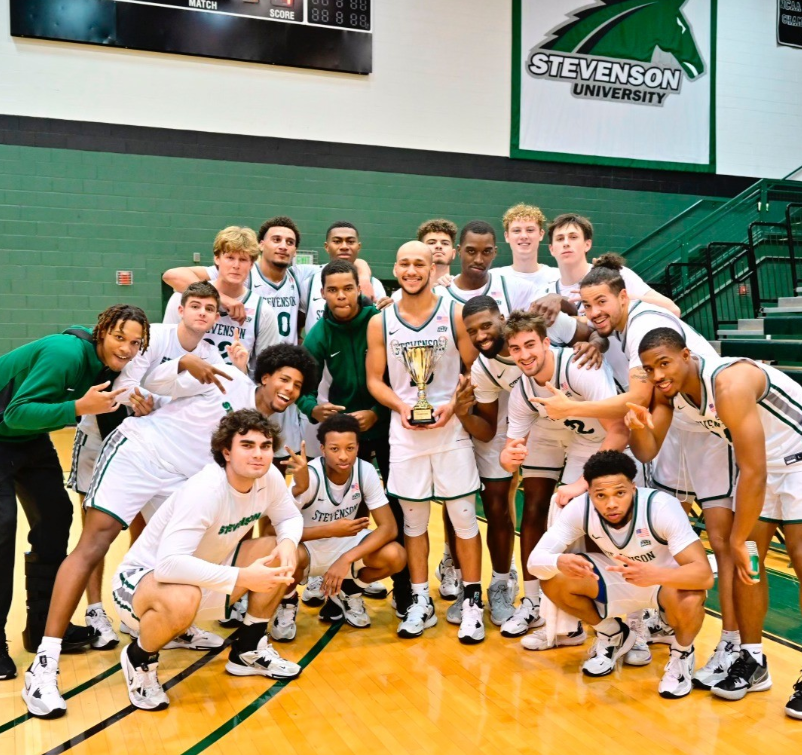 Stevenson mens basketball celebrates after taking home the Tip-Off Classic championship. Photo by Sabina Moran