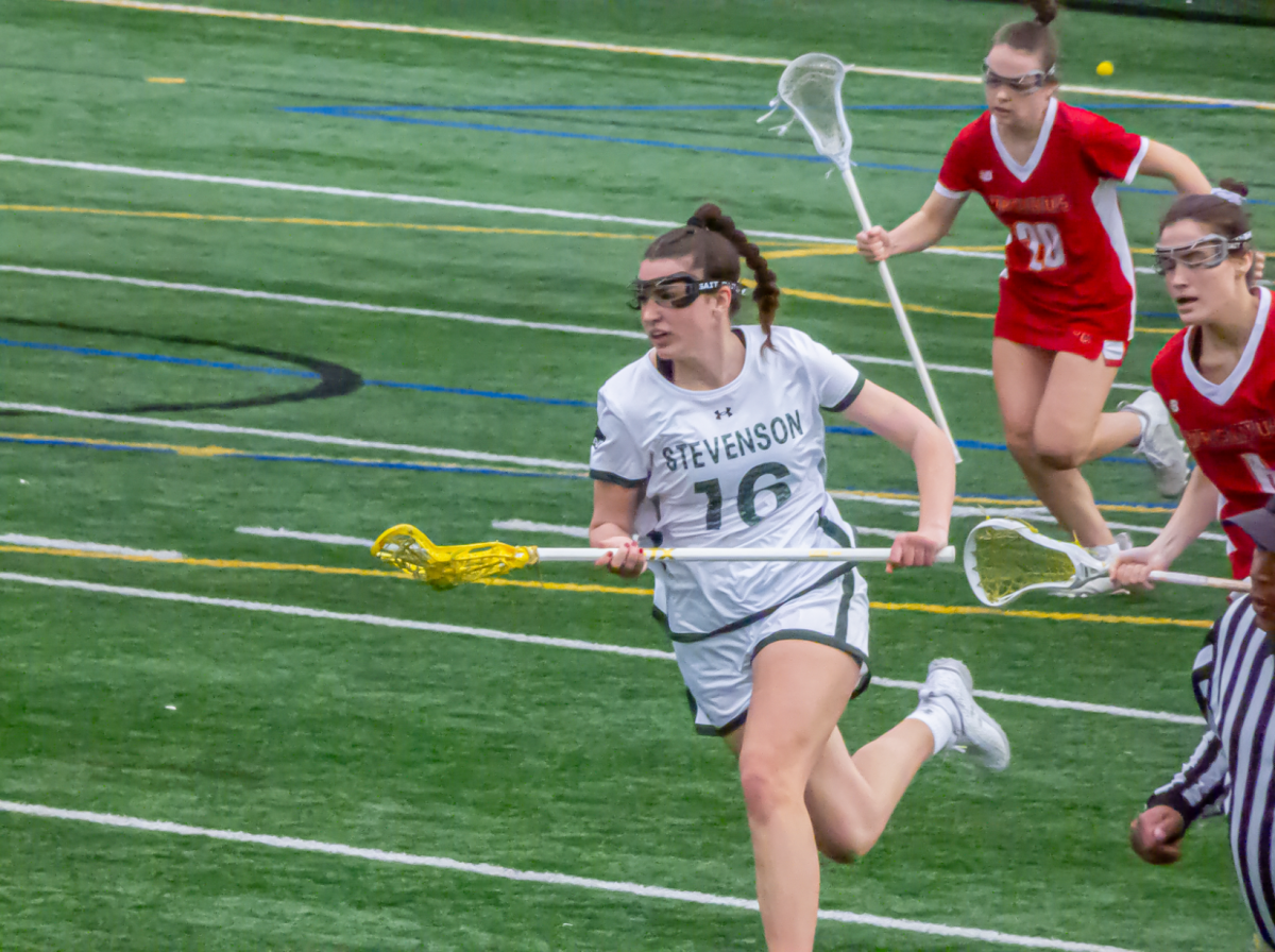 Kara Yarusso makes her way towards midfield.